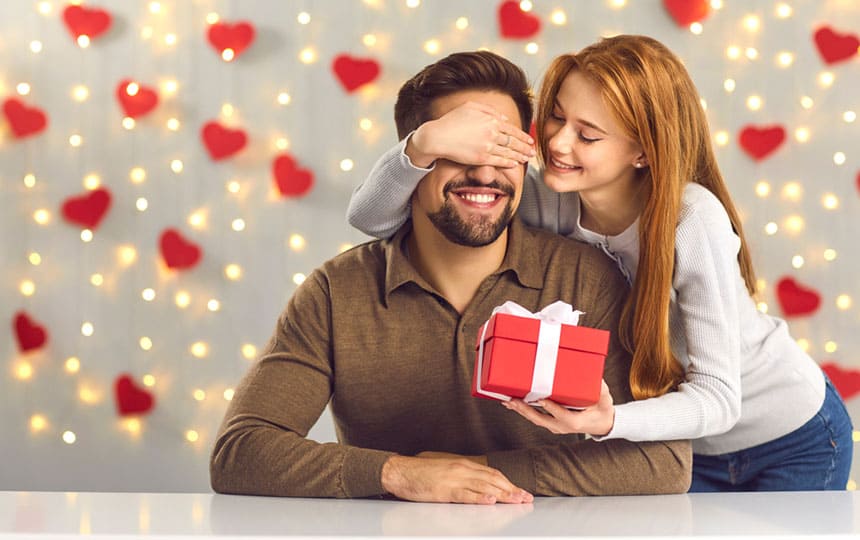 Perfect Gift Idea for Valentine’s Day As per Zodiac Signs